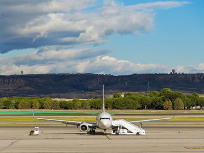 avion-min-600